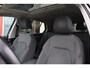 Volkswagen Golf 1.5 TSI Style 130PK / 96kW, Panoramadak, keyless start, navigatie, privacy glas, 17" 'Ventura' LMV, ErgoActive elektrisch verstelbare bestuurdersstoel met geheugen- en massagefunctie, 30 kleurige sfeerverlichting, draadloos Apple Carplay & Android Auto, parkeersensoren voor en achter (PDC), LED Plus koplampen, adaptieve cruise control (ACC), DAB+, elektrisch verstel- en verwarmbare buitenspiegels, 3-zone climatronic etc.