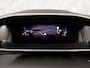 Peugeot 2008 1.2 PureTech Allure Pack 131Pk Automaat (VIRTUAL COCKPIT, APPLE CARPLAY, GROOT NAVI, 360 CAMERA, LEDER, SPORTSTOELEN, KEYLESS, GETINT GLAS, NIEUWSTAAT)