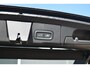 Volvo XC60 T6 Plug-in hybrid AWD Plus Dark | Panoramadak | Trekhaak | Head up display | 360 graden camera | Premium audio by Harman Kardon | Verwarmbare voorstoelen stuurwiel en achterbank