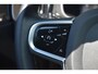 Volvo XC60 T6 Plug-in hybrid AWD Plus Dark | Panoramadak | Trekhaak | Head up display | 360 graden camera | Premium audio by Harman Kardon | Verwarmbare voorstoelen stuurwiel en achterbank