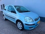 Toyota Yaris 1.0 VVT-i Idols MMT Automaat - Airco