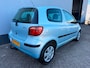 Toyota Yaris 1.0 VVT-i Idols MMT Automaat - Airco
