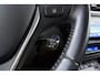 Toyota Auris 1.8 Hybrid Dynamic | Navigatie | Trekhaak | Climate Control | Cruise Control | Camera | Armsteun | Voorstoelen in hoogte verstelbaar