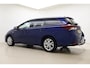 Toyota Auris 1.8 Hybrid Dynamic | Navigatie | Trekhaak | Climate Control | Cruise Control | Camera | Armsteun | Voorstoelen in hoogte verstelbaar