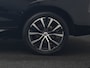 Volvo XC60 T8 AWD Ultimate Dark LONG RANGE PHEV 455pk Dealer O.H. | Trekhaak Af Fabriek | Panodak | Adaptive Cruise | Head Up | 360 Camera | Harman / Kardon | Lederen Comfortzetels Massage & Ventilatie & Memory | Keyless | Stoelen & Stuur Verwarmd | Plug In Hybrid |
