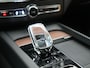 Volvo XC60 T8 AWD Ultimate Dark LONG RANGE PHEV 455pk Dealer O.H. | Trekhaak Af Fabriek | Panodak | Adaptive Cruise | Head Up | 360 Camera | Harman / Kardon | Lederen Comfortzetels Massage & Ventilatie & Memory | Keyless | Stoelen & Stuur Verwarmd | Plug In Hybrid |