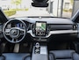 Volvo XC90 2.0 T8 Plug-in hybrid AWD Plus Dark | 7 Persoons | Stuurwiel verwarming | Trekhaak l Schuif- /kantel Pano l 360 cam l 21"