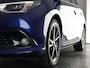 Toyota Auris 1.8 Hybrid Executive | Navigatie | Sportstoelen | Camera | Lichtmetalen velgen |