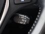 Toyota Auris 1.8 Hybrid Executive | Navigatie | Sportstoelen | Camera | Lichtmetalen velgen |