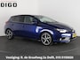 Toyota Auris 1.8 Hybrid Executive | Navigatie | Sportstoelen | Camera | Lichtmetalen velgen |