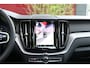 Volvo XC60 2.0 T6 Plug-in hybrid AWD Plus Dark | Trekhaak | 360 Camera | Panoramadak | Memory | Pilot Assist