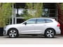 Volvo XC60 2.0 T6 Plug-in hybrid AWD Plus Dark | Trekhaak | 360 Camera | Panoramadak | Memory | Pilot Assist