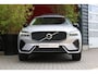 Volvo XC60 2.0 T6 Plug-in hybrid AWD Plus Dark | Trekhaak | 360 Camera | Panoramadak | Memory | Pilot Assist