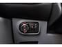 Opel Corsa 1.0 Turbo Innovation | Climate control | Parkeersensoren voor en achter | Lichtmetalen velgen | Half lederen bekleding | Stoel & Stuurverwarming | Cruise control