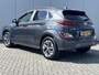 Hyundai Kona Electric EV Comfort 39 kWh / SOH 99,8% / 3 fase Laden/ 8 jaar Batterijgarantie/ Fabrieksgarantie tot 04-2027 / Dealer onderhouden / Batterijgarantie tot 04-2030 / WLTP 305 km stad 435 km / CSS snelladen / Warmtepomp / Stuur- & Stoelverwarming / Achteruitrijcamera / Apple Carplay Android Auto /
