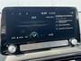 Hyundai Kona Electric EV Comfort 39 kWh / SOH 99,8% / 3 fase Laden/ 8 jaar Batterijgarantie/ Fabrieksgarantie tot 04-2027 / Dealer onderhouden / Batterijgarantie tot 04-2030 / WLTP 305 km stad 435 km / CSS snelladen / Warmtepomp / Stuur- & Stoelverwarming / Achteruitrijcamera / Apple Carplay Android Auto /