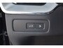 Volvo XC60 T6 350PK Automaat Plug-in hybrid AWD Ultra Black Edition HUD | Luchtvering | Trekhaak | 360 Camera | H&K | 21"LMV | Stoelverwarming | Panodak