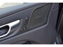 Volvo XC60 T6 350PK Automaat Plug-in hybrid AWD Ultra Black Edition HUD | Luchtvering | Trekhaak | 360 Camera | H&K | 21"LMV | Stoelverwarming | Panodak