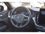 Volvo XC60 T6 350PK Automaat Plug-in hybrid AWD Ultra Black Edition HUD | Luchtvering | Trekhaak | 360 Camera | H&K | 21"LMV | Stoelverwarming | Panodak