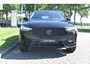 Volvo XC60 T6 350PK Automaat Plug-in hybrid AWD Ultra Black Edition HUD | Luchtvering | Trekhaak | 360 Camera | H&K | 21"LMV | Stoelverwarming | Panodak