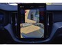 Volvo XC60 T6 350PK Automaat Plug-in hybrid AWD Ultra Black Edition HUD | Luchtvering | Trekhaak | 360 Camera | H&K | 21"LMV | Stoelverwarming | Panodak