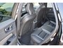 Volvo XC60 T6 350PK Automaat Plug-in hybrid AWD Ultra Black Edition HUD | Luchtvering | Trekhaak | 360 Camera | H&K | 21"LMV | Stoelverwarming | Panodak