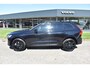 Volvo XC60 T6 350PK Automaat Plug-in hybrid AWD Ultra Black Edition HUD | Luchtvering | Trekhaak | 360 Camera | H&K | 21"LMV | Stoelverwarming | Panodak