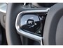 Volvo XC60 T6 350PK Automaat Plug-in hybrid AWD Ultra Black Edition HUD | Luchtvering | Trekhaak | 360 Camera | H&K | 21"LMV | Stoelverwarming | Panodak