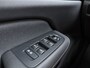 Volvo V60 T8 455pk AWD Ultra Dark Performance Edition / 20 Inch / Heico verlaagd / Stylingkit / Schuif-dak / H&K Audio / Getint glas.