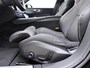 Volvo V60 T8 455pk AWD Ultra Dark Performance Edition / 20 Inch / Heico verlaagd / Stylingkit / Schuif-dak / H&K Audio / Getint glas.