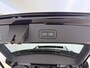 Volvo V60 T8 455pk AWD Ultra Dark Performance Edition / 20 Inch / Heico verlaagd / Stylingkit / Schuif-dak / H&K Audio / Getint glas.