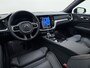 Volvo V60 T8 455pk AWD Ultra Dark Performance Edition / 20 Inch / Heico verlaagd / Stylingkit / Schuif-dak / H&K Audio / Getint glas.