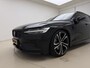 Volvo V60 T8 455pk AWD Ultra Dark Performance Edition / 20 Inch / Heico verlaagd / Stylingkit / Schuif-dak / H&K Audio / Getint glas.