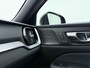 Volvo V60 T8 455pk AWD Ultra Dark Performance Edition / 20 Inch / Heico verlaagd / Stylingkit / Schuif-dak / H&K Audio / Getint glas.