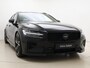 Volvo V60 T8 455pk AWD Ultra Dark Performance Edition / 20 Inch / Heico verlaagd / Stylingkit / Schuif-dak / H&K Audio / Getint glas.