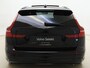 Volvo V60 T8 455pk AWD Ultra Dark Performance Edition / 20 Inch / Heico verlaagd / Stylingkit / Schuif-dak / H&K Audio / Getint glas.