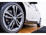 BMW 2-Serie Active Tourer 218i Executive Sport Line - Panormadak - Trekhaak - Elektrische achterklep - PDC voor/achter - Cruise Control - Active Guard - Sportstoelen - Verstelbare achterbank - Armsteun voor -