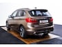 BMW 2-Serie Active Tourer 218i Executive Sport Line - Panormadak - Trekhaak - Elektrische achterklep - PDC voor/achter - Cruise Control - Active Guard - Sportstoelen - Verstelbare achterbank - Armsteun voor -