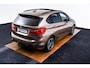 BMW 2-Serie Active Tourer 218i Executive Sport Line - Panormadak - Trekhaak - Elektrische achterklep - PDC voor/achter - Cruise Control - Active Guard - Sportstoelen - Verstelbare achterbank - Armsteun voor -