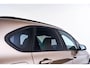 BMW 2-Serie Active Tourer 218i Executive Sport Line - Panormadak - Trekhaak - Elektrische achterklep - PDC voor/achter - Cruise Control - Active Guard - Sportstoelen - Verstelbare achterbank - Armsteun voor -