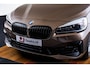 BMW 2-Serie Active Tourer 218i Executive Sport Line - Panormadak - Trekhaak - Elektrische achterklep - PDC voor/achter - Cruise Control - Active Guard - Sportstoelen - Verstelbare achterbank - Armsteun voor -