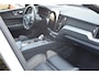 Volvo XC60 T8 AWD 455PK Plug-in Hybrid Ultra Black Edition | HUD | Luchtvering | Panodak | H&K | 360 Camera | 21"LMV | Stoelverwarming