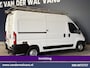 Peugeot Boxer 2.0 BlueHDI 131pk L2H2 Inrichting Euro6 Airco | Imperiaal | Camera | 2500kg Trekhaak | Cruisecontrol Parkeersensoren, Bijrijdersbank