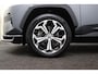Toyota RAV4 2.5 Plug-in Hybrid AWD Bi-Tone Plus | Trekhaak | Lederenbekleding met Verwarming en Verkoeling | JBL Head Up Display | Elektrisch verstelbare bestuurdersstoel met geheugen |