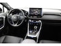 Toyota RAV4 2.5 Plug-in Hybrid AWD Bi-Tone Plus | Trekhaak | Lederenbekleding met Verwarming en Verkoeling | JBL Head Up Display | Elektrisch verstelbare bestuurdersstoel met geheugen |
