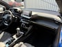 Peugeot 208 100pk GT-Line (Trekhaak - Camera - Adaptieve Cruise Controle - Keyless Entry - Apple Carplay - Navigatie - Automatische Airco - LED - Dodehoek detectie - 3D Cockpit)
