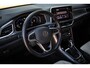 Volkswagen T-Roc 1.5 TSI Style , Achteruitrijcamera, Stoelverwarming, Adaptive cruise control, Apple CarPlay