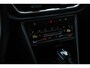 Volkswagen T-Roc 1.5 TSI Style , Achteruitrijcamera, Stoelverwarming, Adaptive cruise control, Apple CarPlay