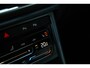 Volkswagen T-Roc 1.5 TSI Style , Achteruitrijcamera, Stoelverwarming, Adaptive cruise control, Apple CarPlay