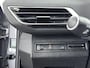 Peugeot 5008 SUV 130 pk Automaat Allure Pack Business | Elektrisch Achterklep | Carplay | 7-Persoons | Voorstoelen Verwarmd
